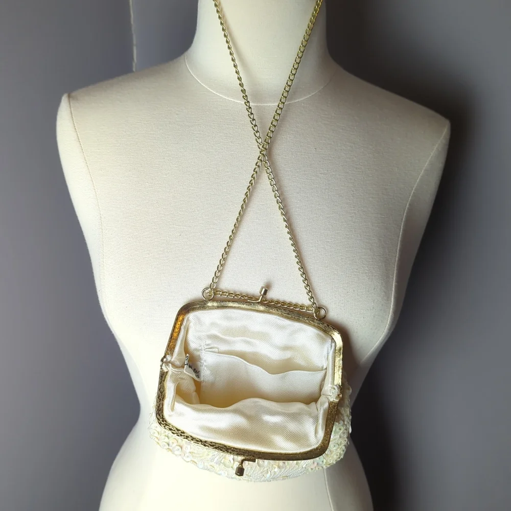 Vintage La Regale Purse - Picture 3 of 5